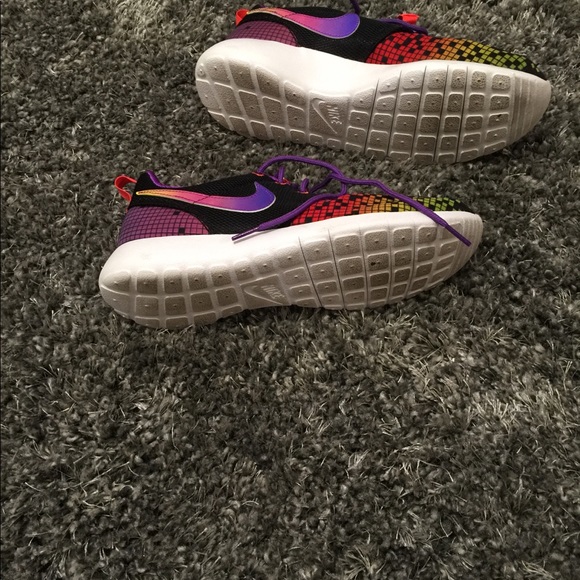 Nike Youth Size 7 - Picture 4 of 5